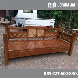 Kursi Bale Bale Jepara,Bale Bale Jati,Bale Bale Minimalis,Bale Bale Minimalis Costum,Kursi Bale Bale Jati Jepara,Kursi Bale Bale Ukir,Kursi Bale Bale Ukir Rahwana,Kursi Bale Bale Jati Antik,Kursi Bale Bale Kayu