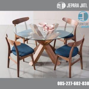 Meja Makan Kaca 4 Kursi,meja makan kaca modern,meja makan kaca mewah,meja makan kaca bulat,meja makan kaca 6 kursi,meja makan kaca informa,model meja makan kaca minimalis terbaru,meja makan kaca kayu,harga meja makan kaca minimalis 4 kursi,meja makan jepara,meja makan jati,meja makan jati jepara
